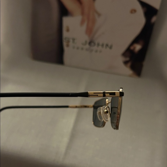 St. John Gold Frame Sunglasses with Dark Lenses. S-523 BLK - Picture 4 of 5